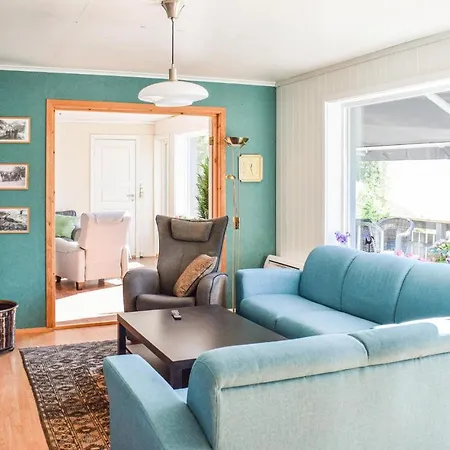 Beautiful In With Kitchen Apartment *