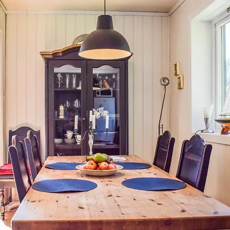 Beautiful In With Kitchen